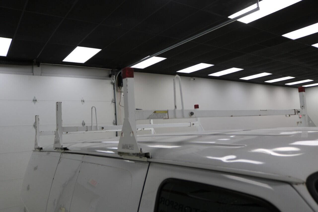 Used 2014 Ford E-150 and Econoline 150 w/ Power Group image 13