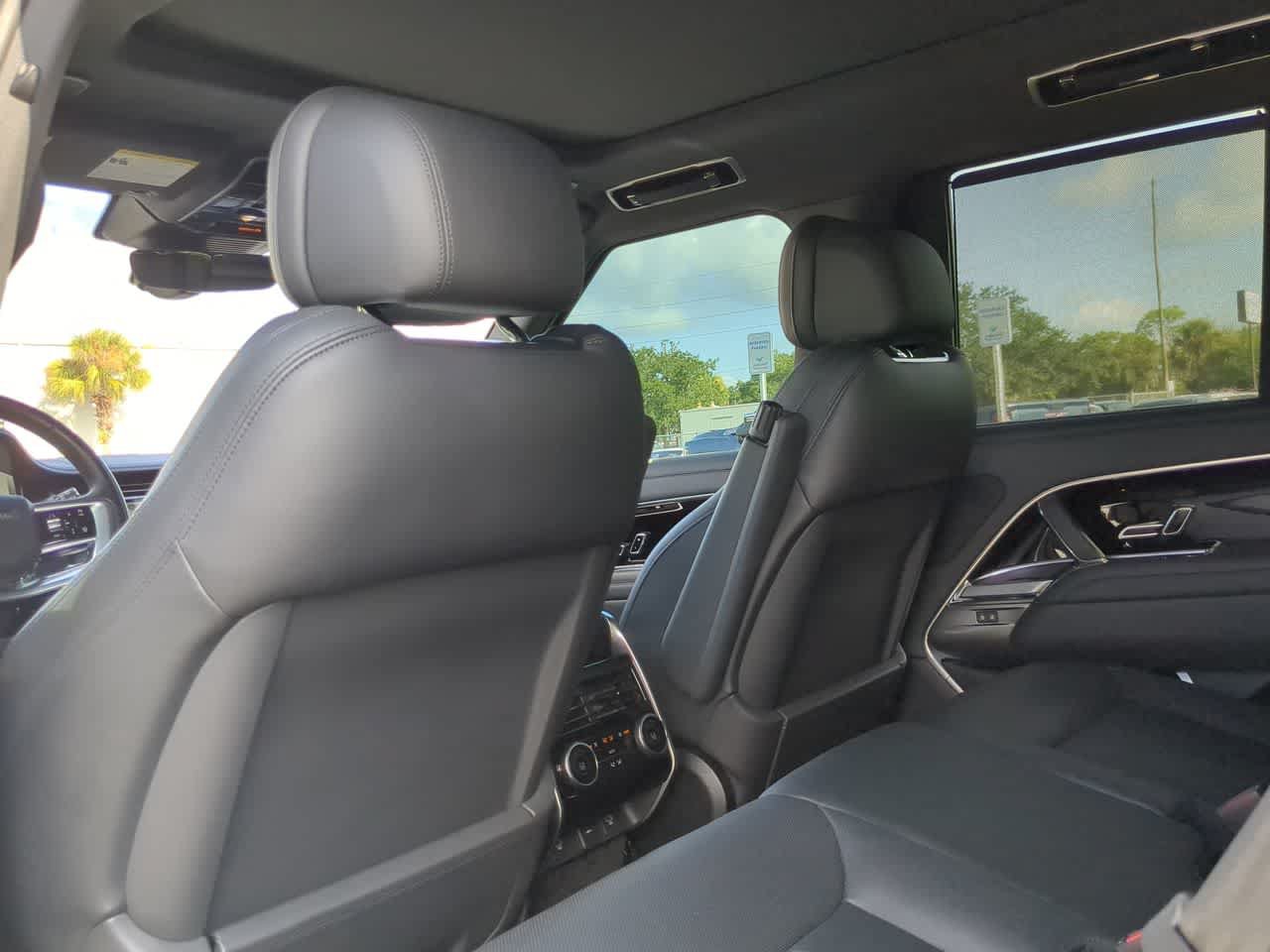 Certified 2023 Land Rover Range Rover SE AWD/4WD image 19