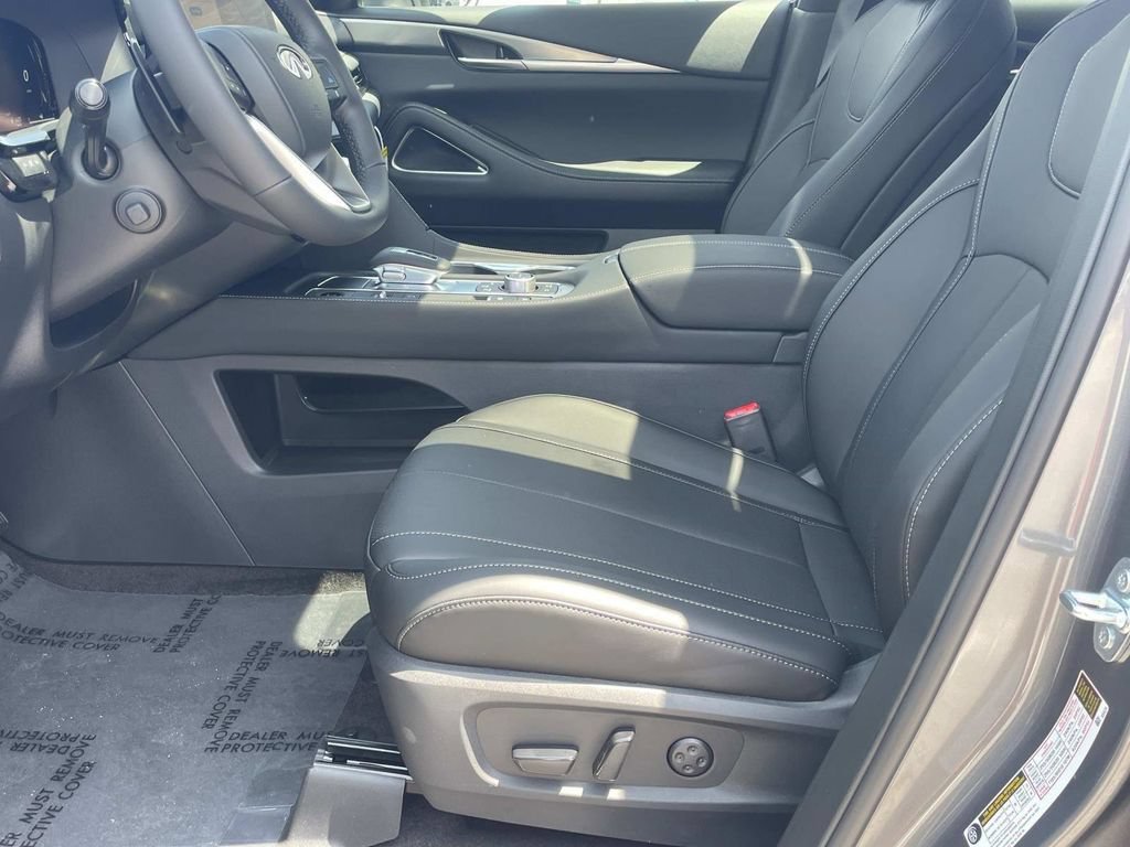 New 2027 INFINITI QX60 Sport w/ Dark Cargo Package AWD/4WD image 9