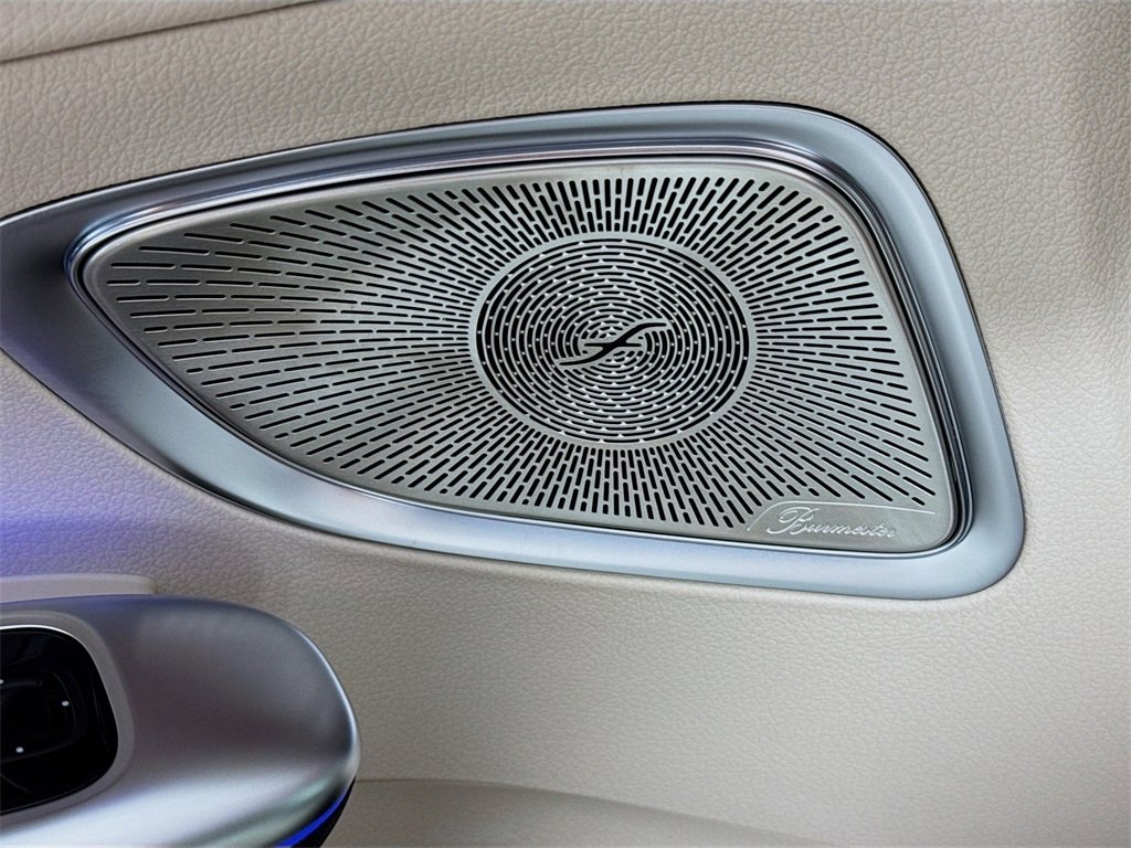 Used 2025 Mercedes-Benz C 300 4MATIC Sedan image 19