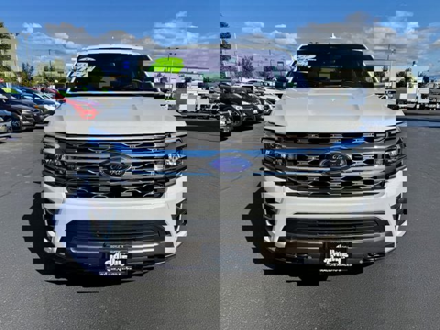 Used 2024 Ford Expedition King Ranch image 2