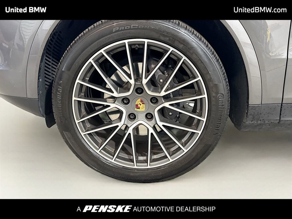 Used 2020 Porsche Cayenne image 2