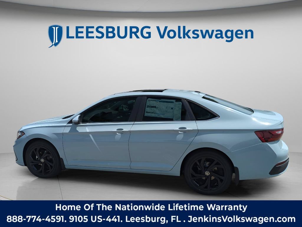 New 2026 Volkswagen Jetta SE FWD image 10