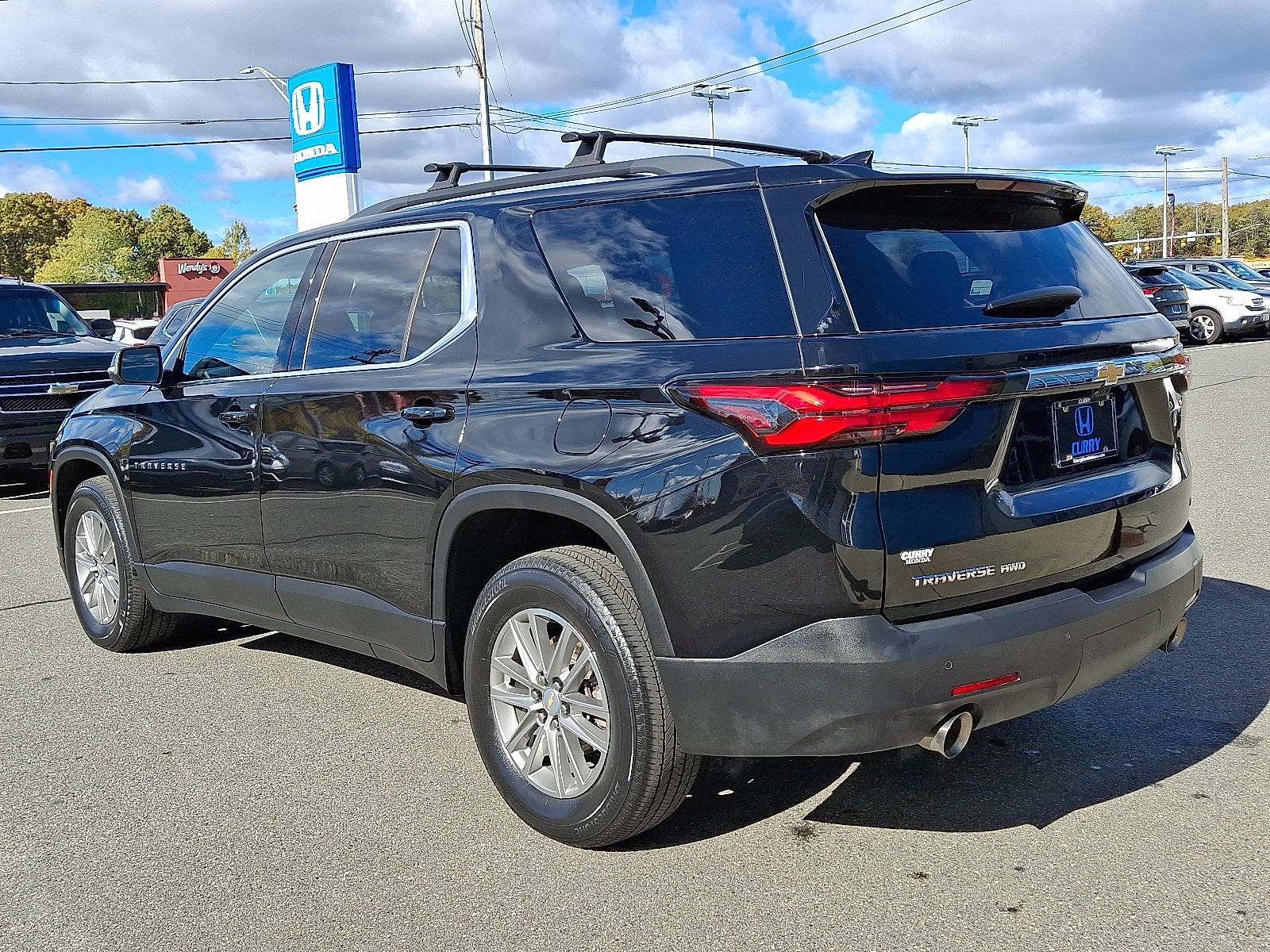 Used 2022 Chevrolet Traverse LT image 6