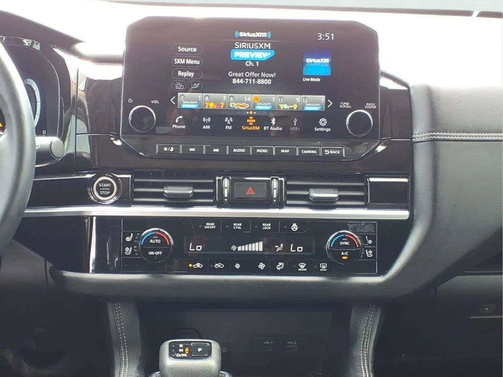 Used 2024 Nissan Pathfinder Platinum w/ Black Appearance Package FWD image 10