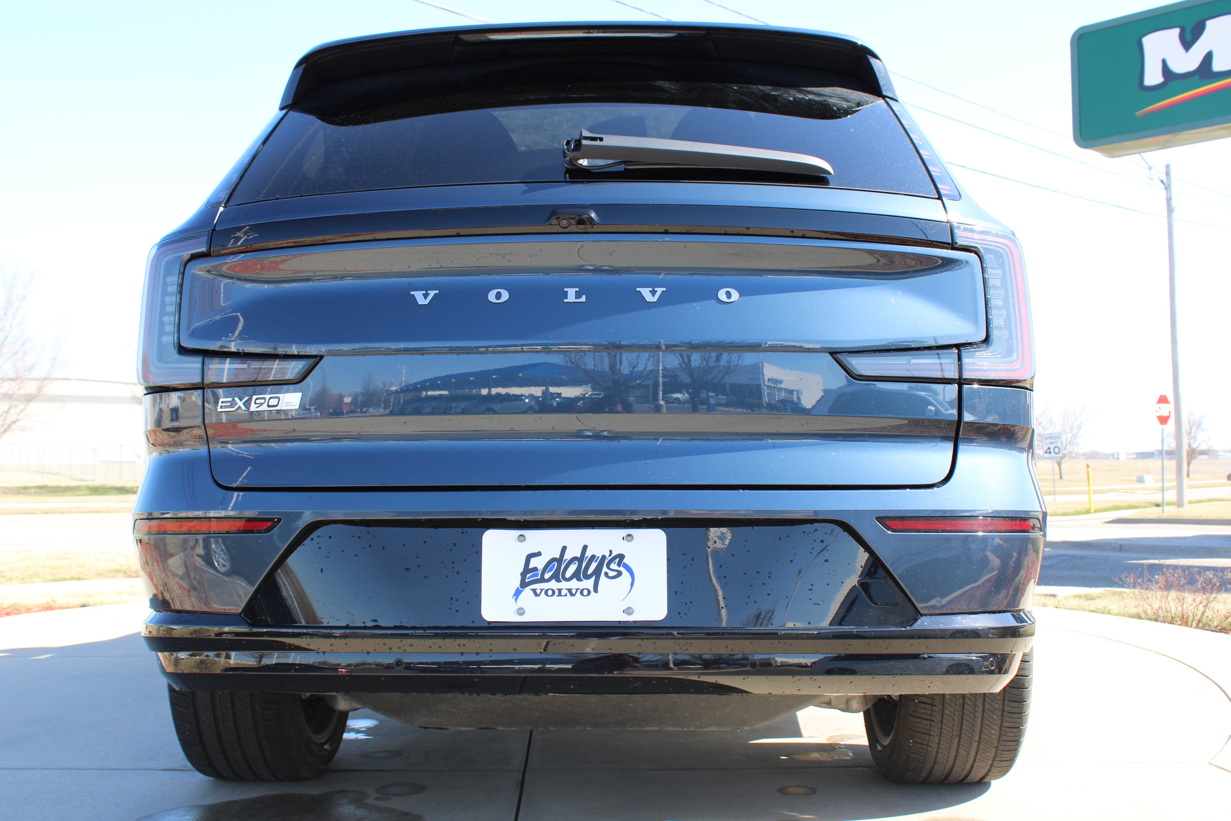 New 2025 Volvo EX90 Ultra image 8