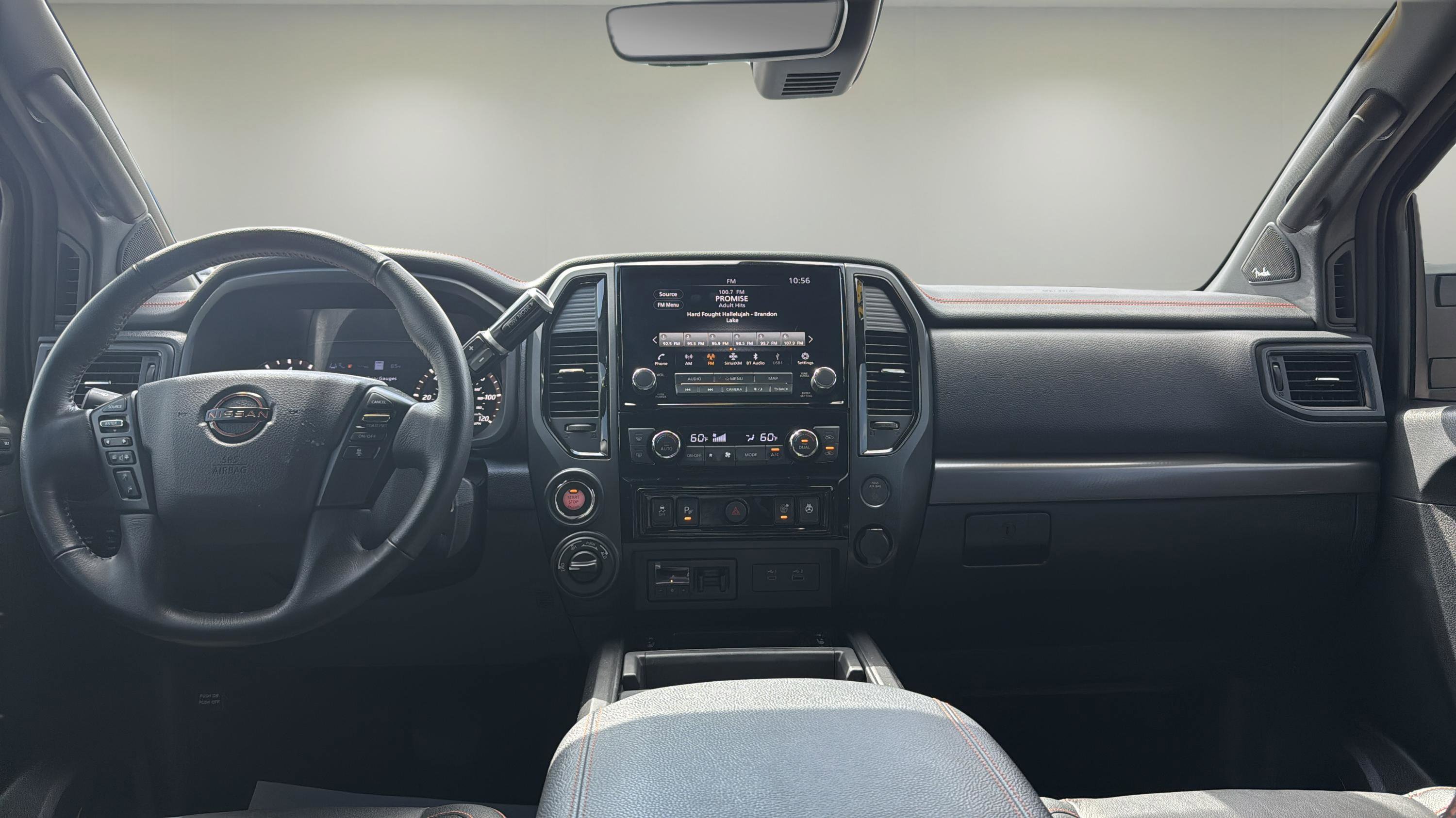 Used 2024 Nissan Titan PRO-4X image 10