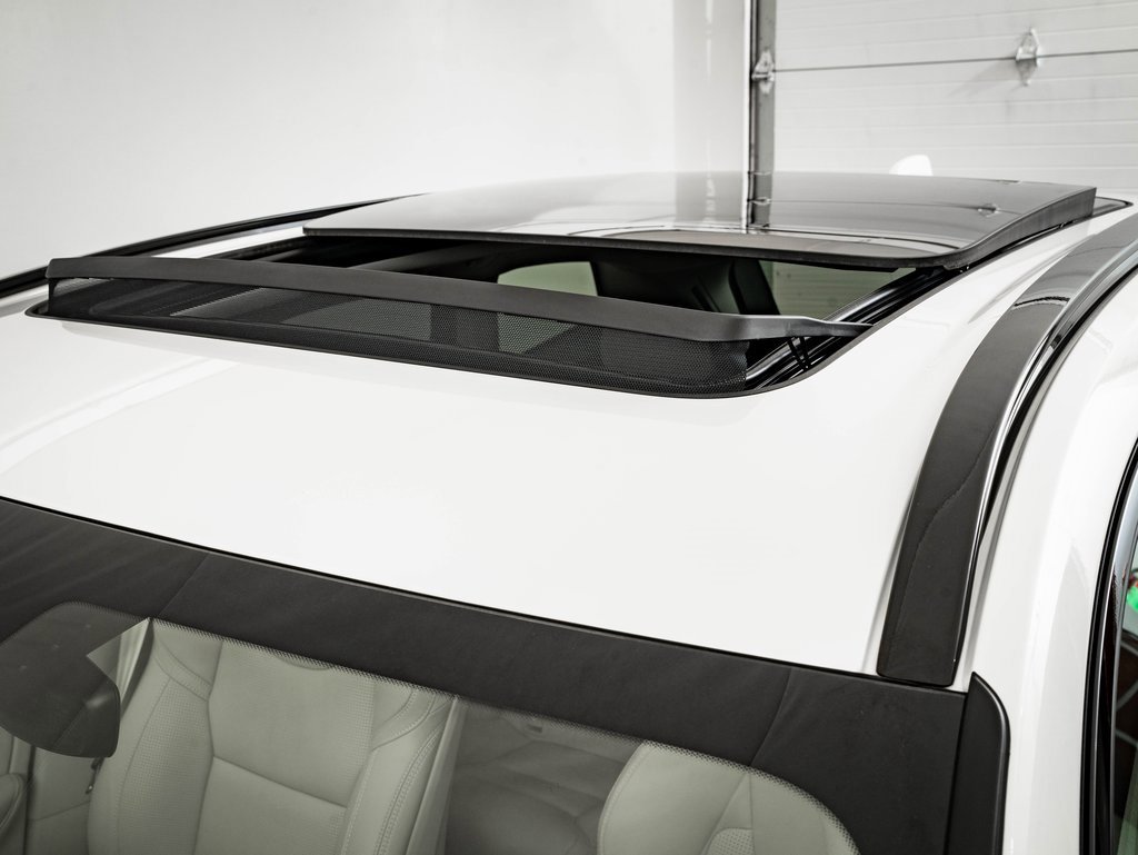 Used 2025 Volvo XC60 B5 Ultra w/ Protection Package Premier image 14