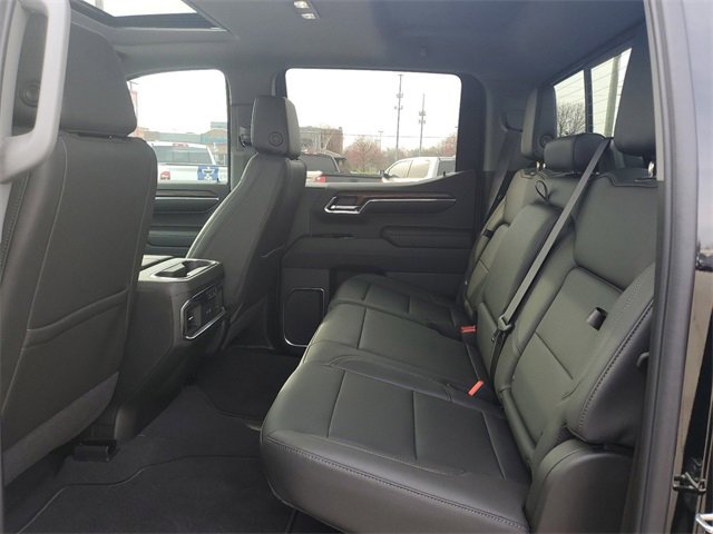 New 2024 GMC Sierra 1500 SLT w/ SLT Premium Plus Package image 12