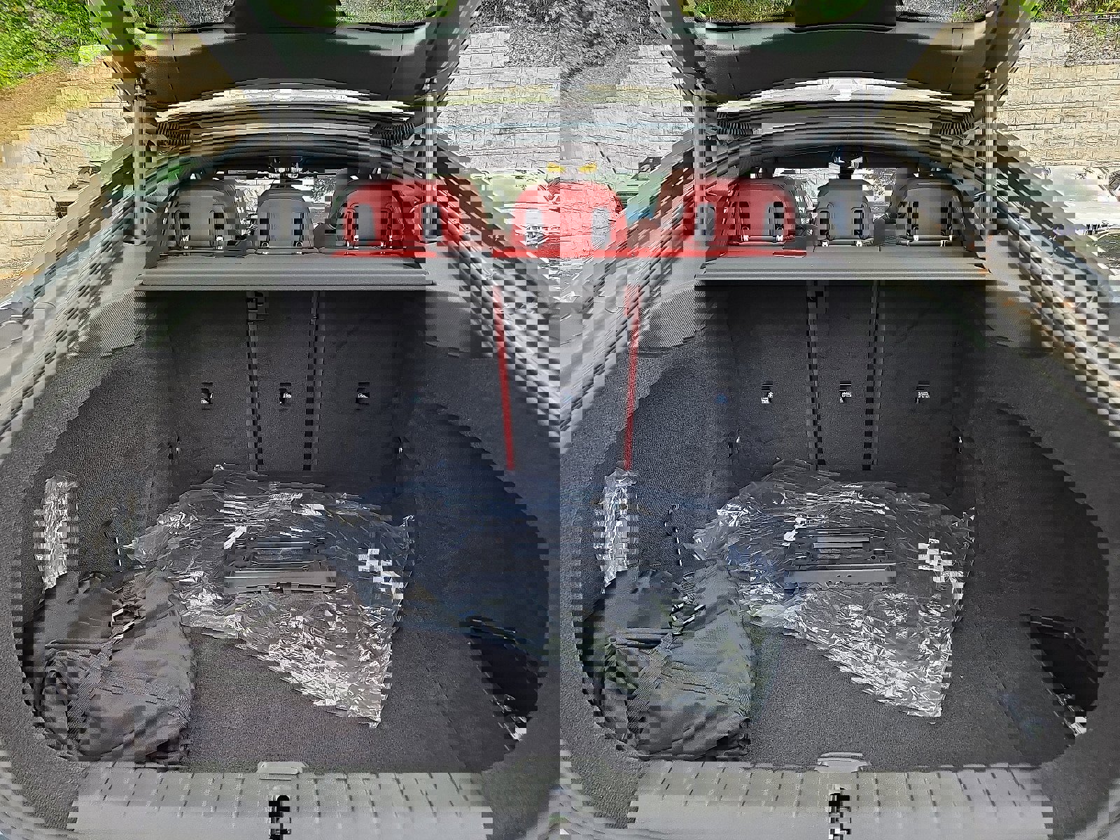 Certified 2025 BMW i4 xDrive40i w/ M Sport Package image 28