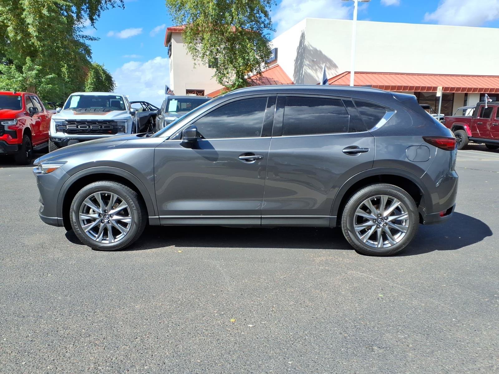 Used 2020 MAZDA CX-5 Signature AWD/4WD image 3