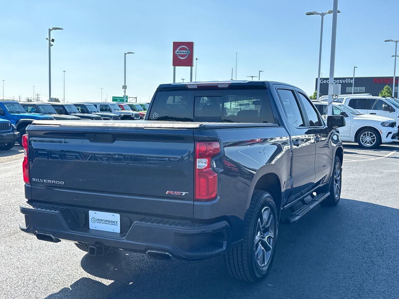Used 2019 Chevrolet Silverado 1500 RST image 2