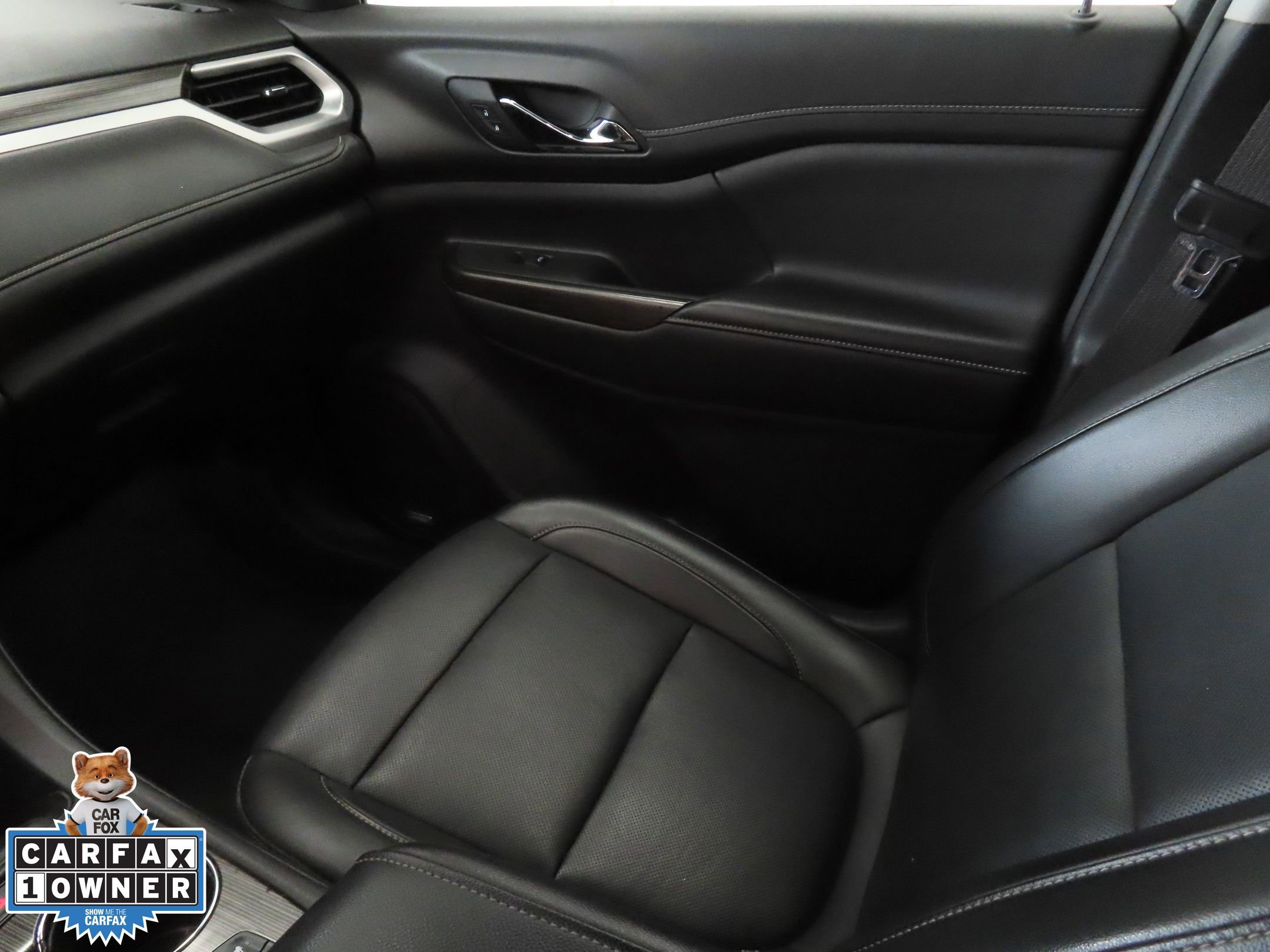 Used 2023 GMC Acadia SLT image 22