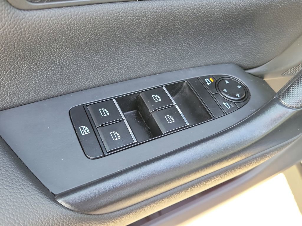 Used 2024 MAZDA CX-50 AWD 2.5 S w/ Select Package image 21