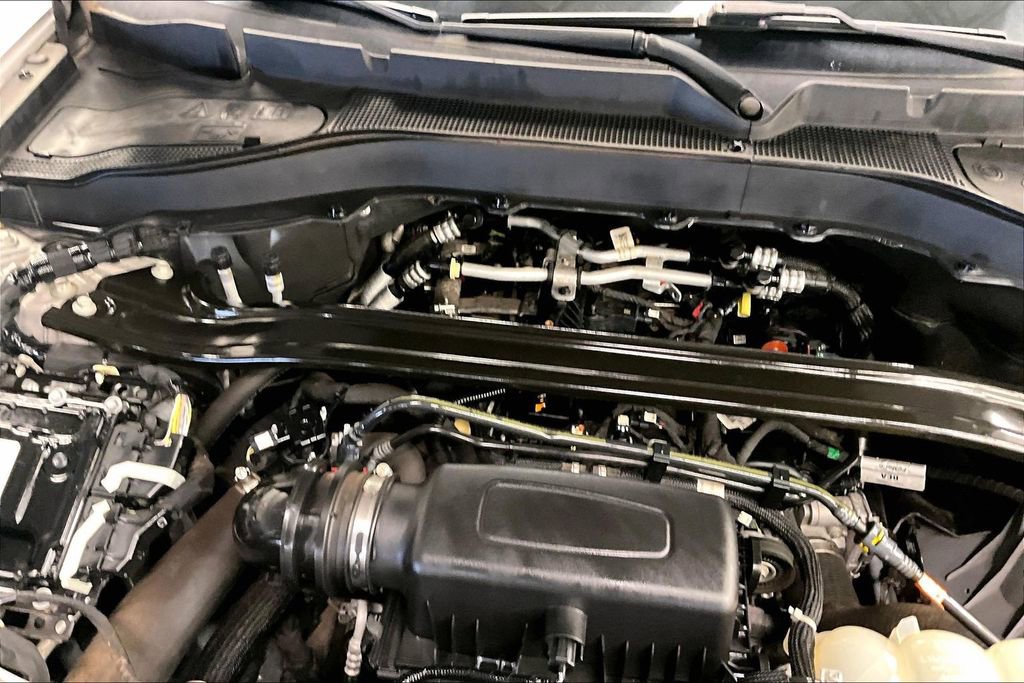 Used 2022 Ford Explorer Limited w/ Equipment Group 301A image 31