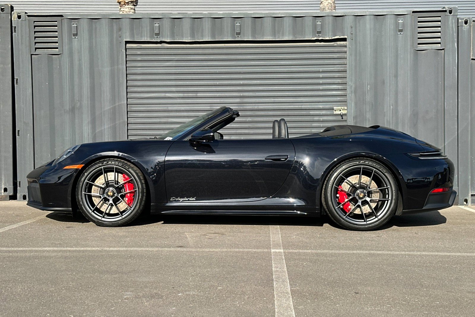 New 2026 Porsche 911 Carrera 4 GTS image 2