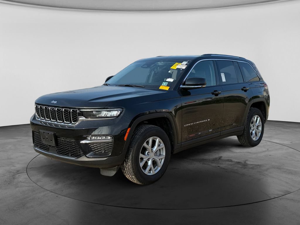 Used 2023 Jeep Grand Cherokee Limited w/ Luxury Tech Group II AWD/4WD image 4