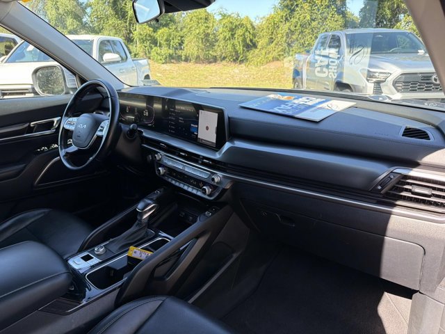 Used 2025 Kia Telluride S FWD image 18