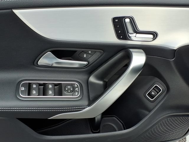 Used 2025 Mercedes-Benz CLA 250 4MATIC image 10