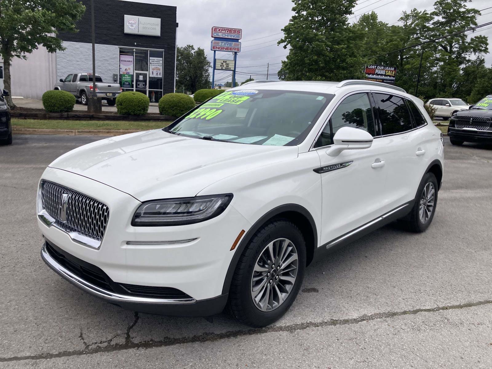 Certified 2022 Lincoln Nautilus AWD w/ Premium Package image 9