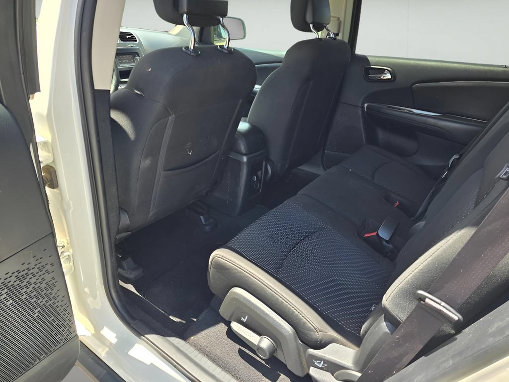 Used 2019 Dodge Journey SE w/ Blacktop Package FWD image 25