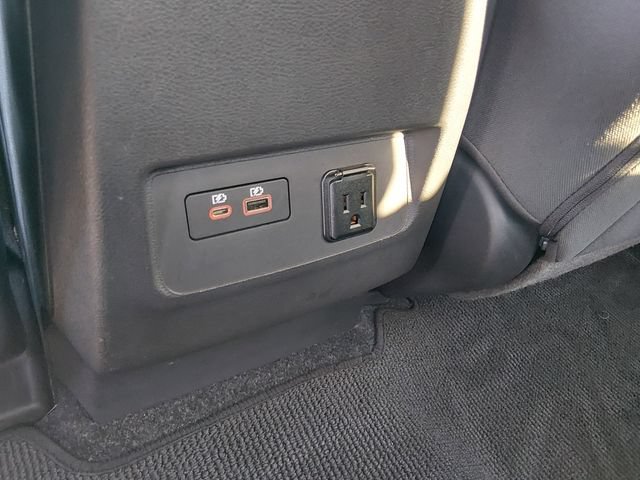 Used 2024 Nissan Frontier SV w/ SV Convenience Package RWD image 12