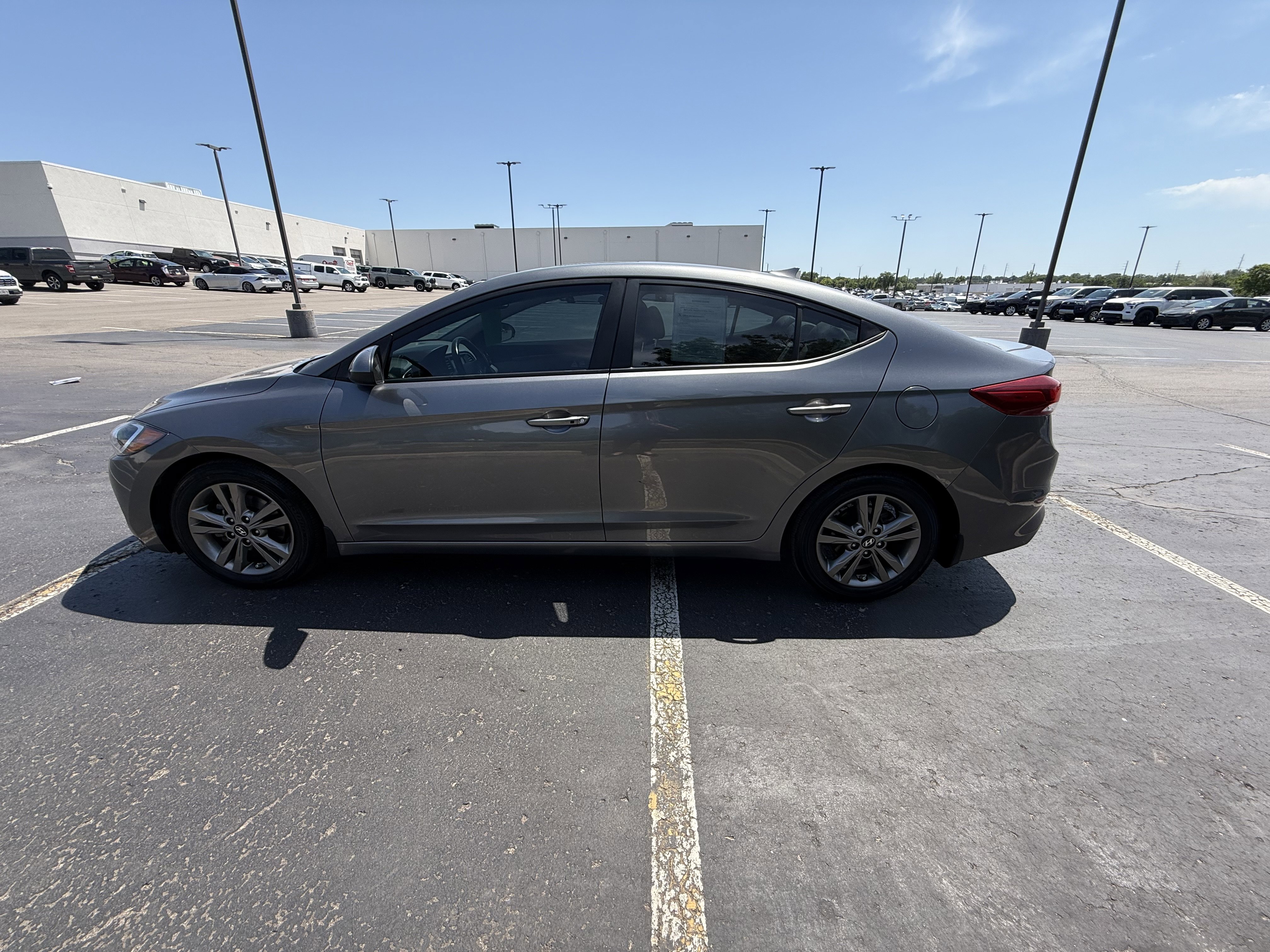 Used 2018 Hyundai Elantra Value Edition FWD image 7