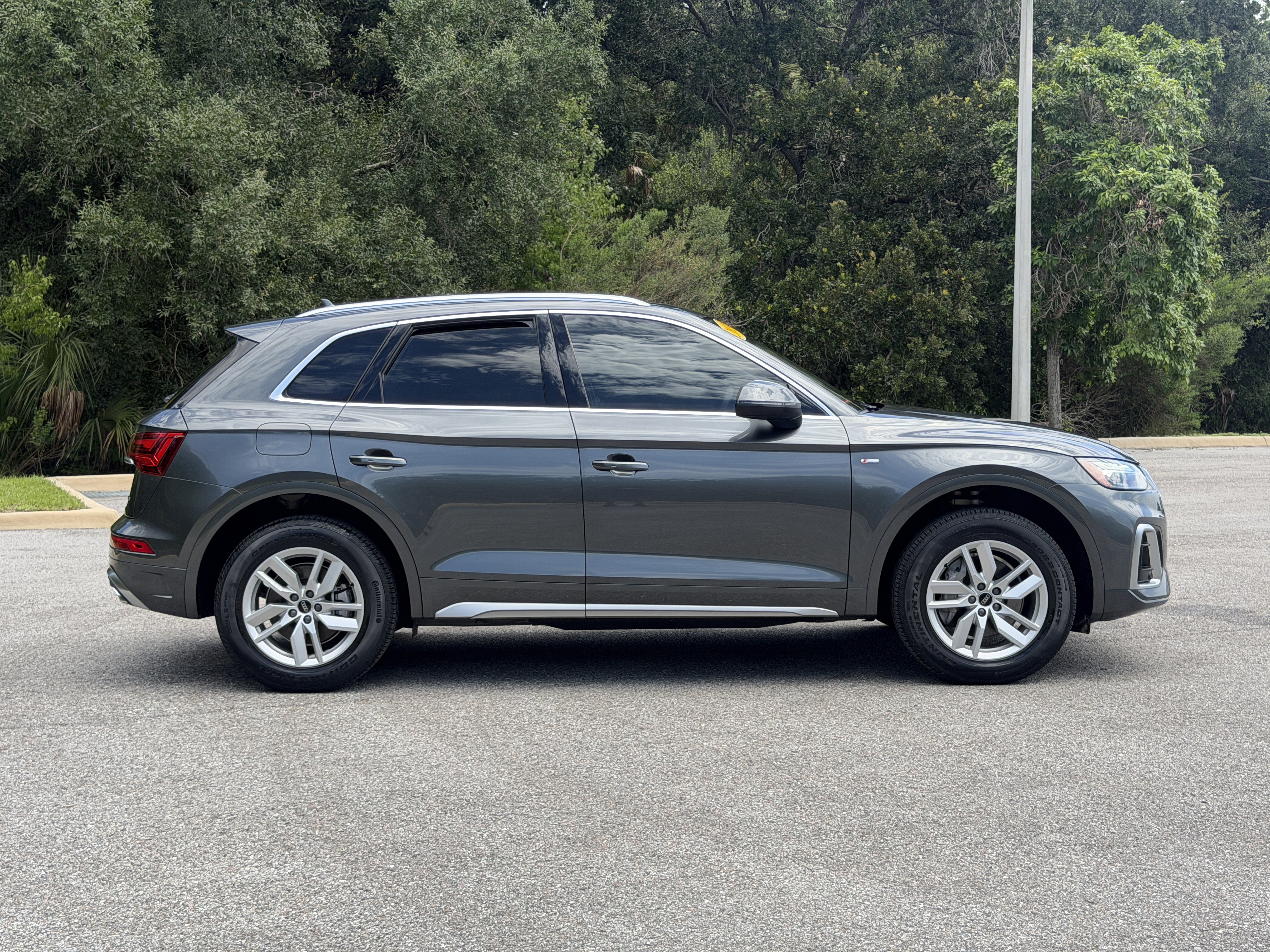 Used 2024 Audi Q5 2.0T Premium w/ Convenience Package AWD/4WD image 8