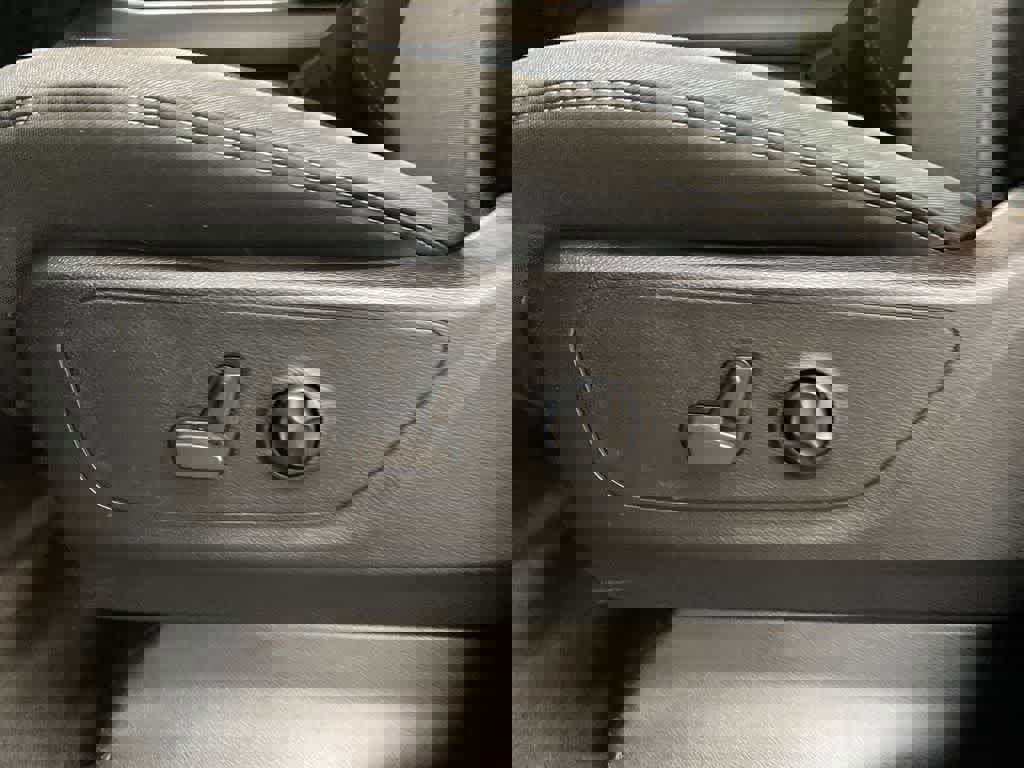 Used 2021 RAM 1500 Big Horn image 15