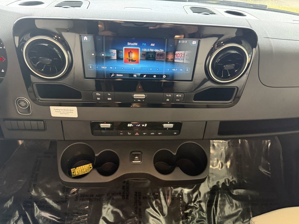 Used 2022 Mercedes-Benz Sprinter 3500 image 69