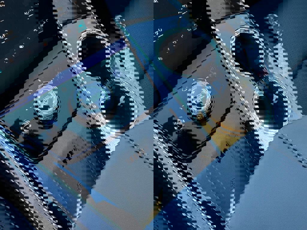 New 2025 Cadillac Escalade IQ Luxury 2 image 32