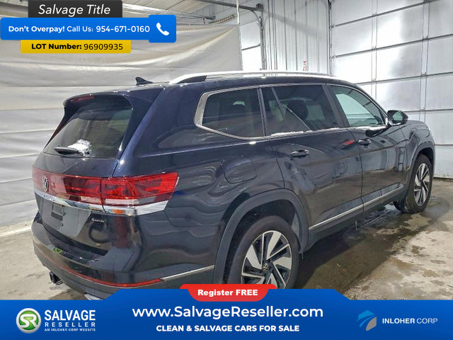 Used 2024 Volkswagen Atlas SEL AWD/4WD image 4