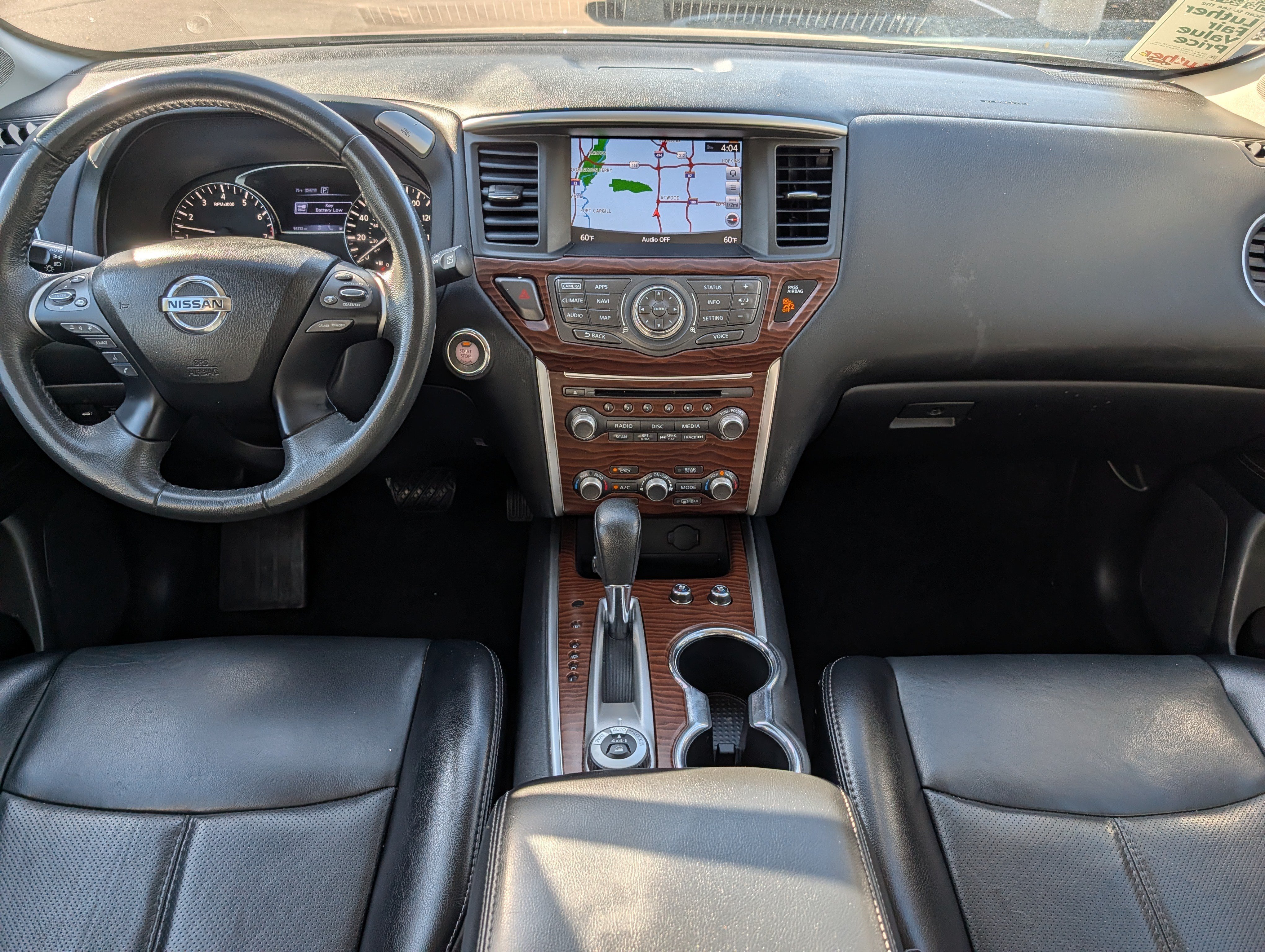 Used 2017 Nissan Pathfinder Platinum AWD/4WD image 10