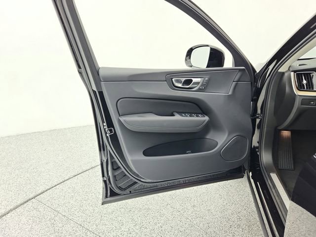 New 2026 Volvo XC60 B5 Plus w/ Protection Package Premier image 27