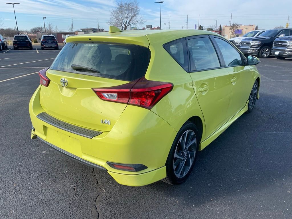 Used 2018 Toyota Corolla iM image 10
