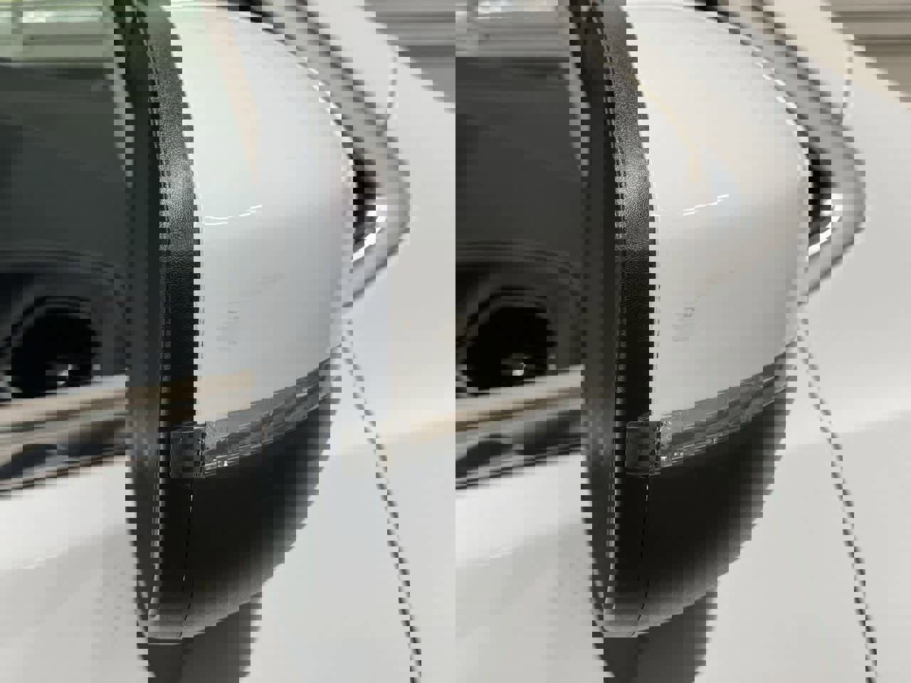 Used 2023 Chrysler Pacifica Touring-L image 35