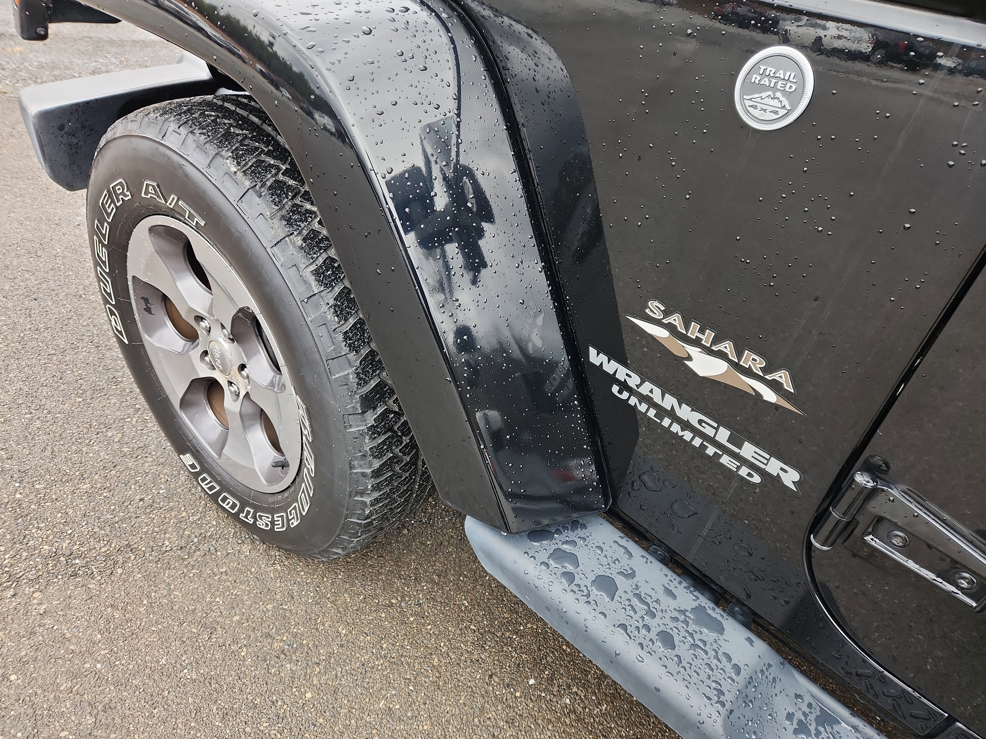 Used 2017 Jeep Wrangler Unlimited Sahara w/ Connectivity Group image 45