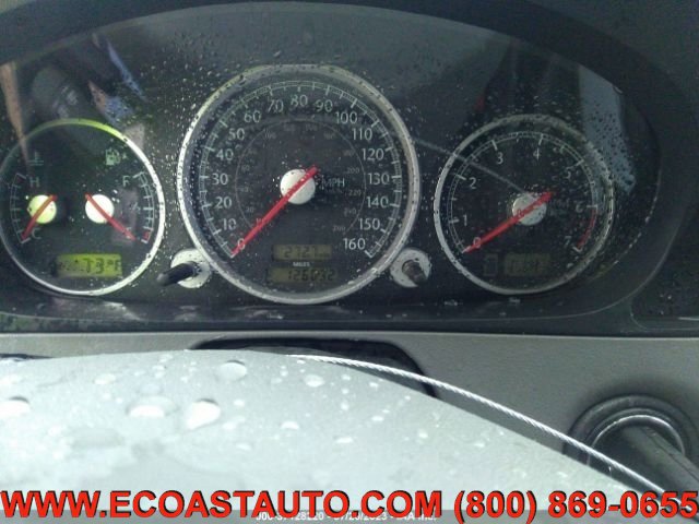Used 2005 Chrysler Crossfire Limited RWD image 8