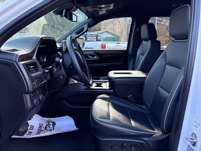 Used 2023 Chevrolet Suburban Premier image 15