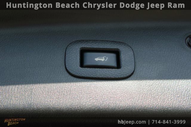 Used 2019 Nissan Armada SL w/ Premium Package image 49