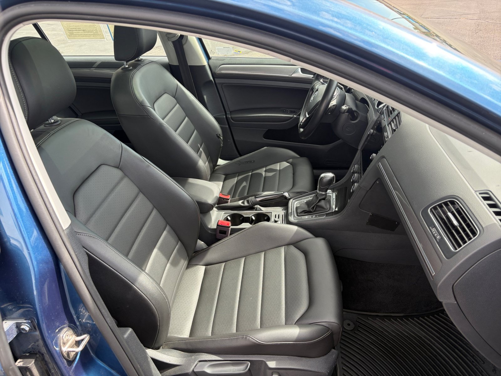 Used 2019 Volkswagen Golf Alltrack AWD/4WD image 19