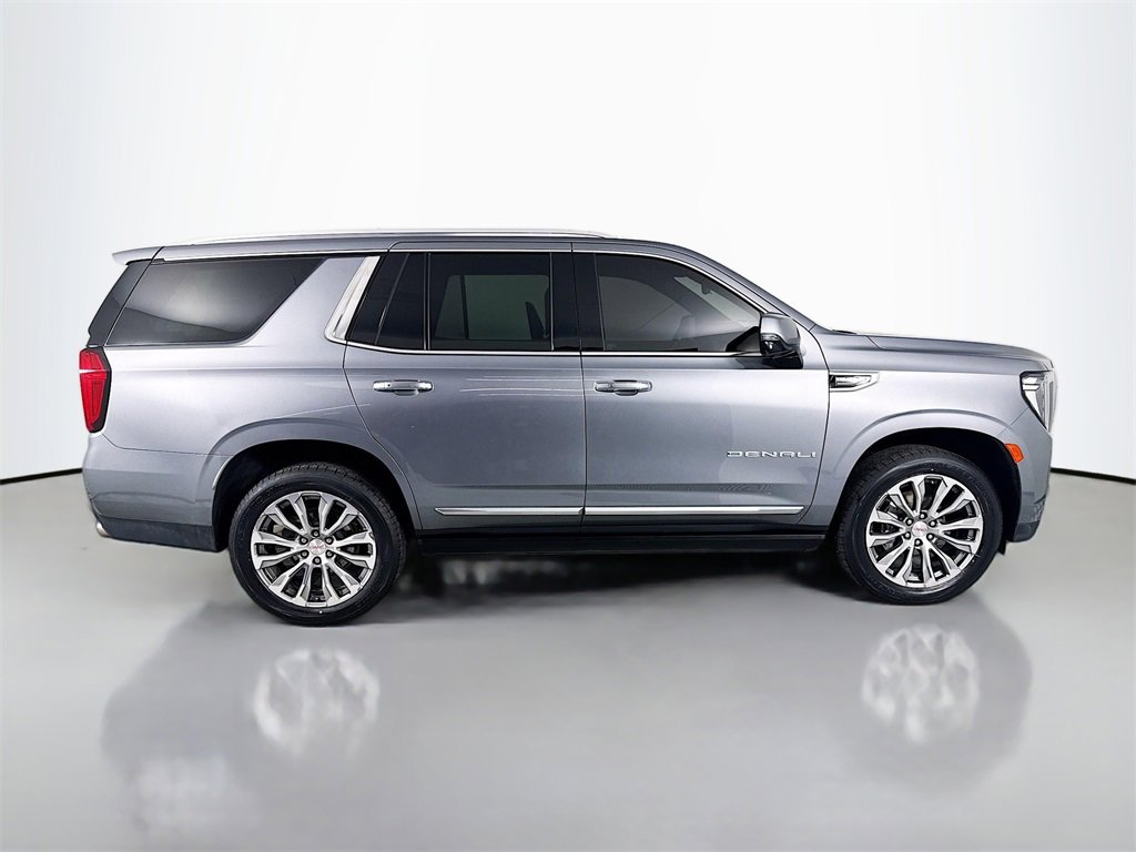 Used 2021 GMC Yukon Denali w/ Denali Premium Package image 8