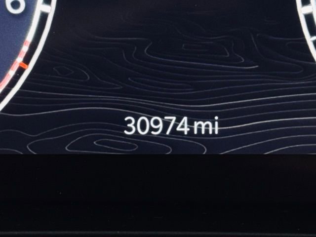 Used 2023 Jeep Grand Cherokee Limited w/ Black Appearance Package image 27