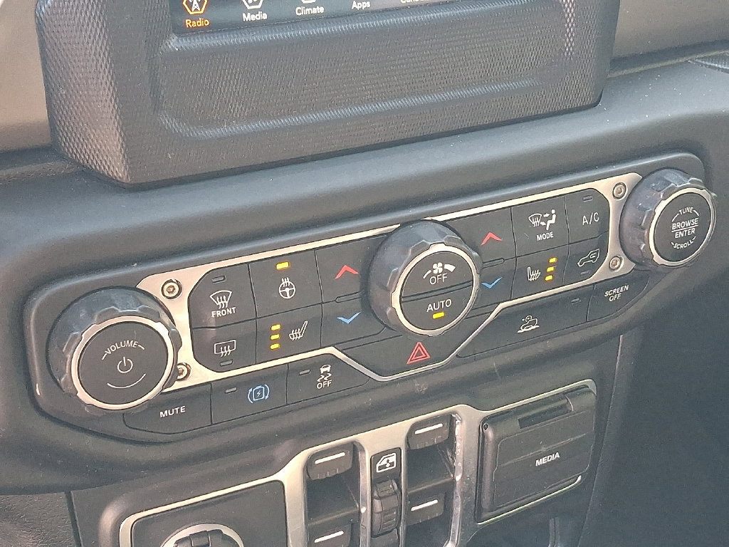 Used 2023 Jeep Wrangler Unlimited w/ Cold Weather Group AWD/4WD image 16