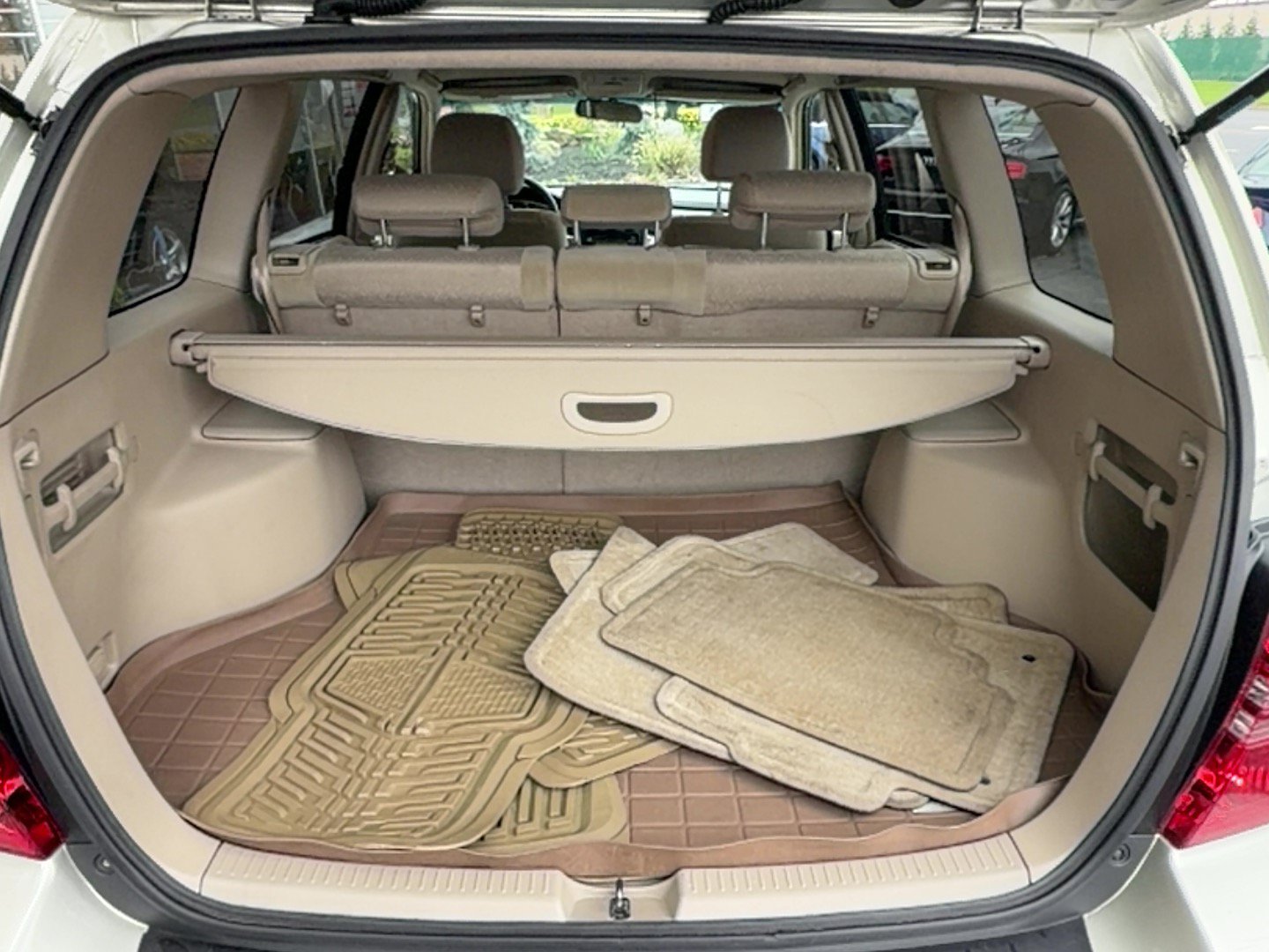 Used 2003 Toyota Highlander 4WD V6 w/ Appearance Pkg image 24