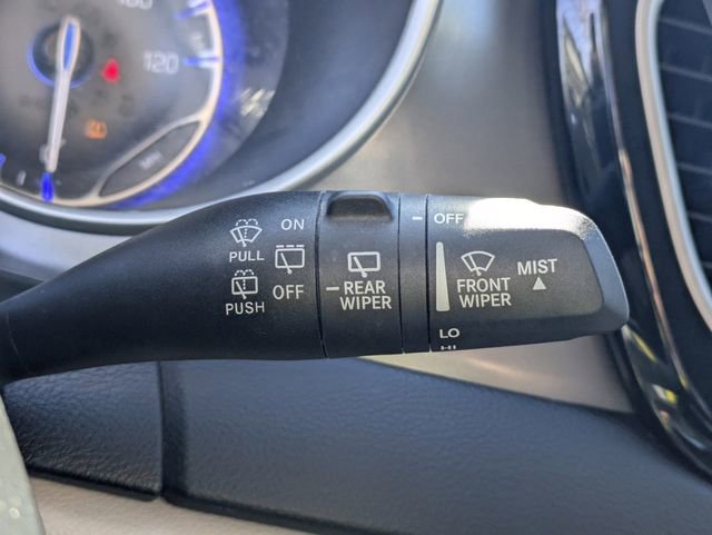 Used 2024 Chrysler Pacifica Touring-L image 28