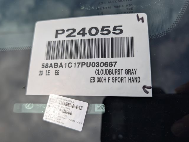 Used 2023 Lexus ES 300h F Sport image 37