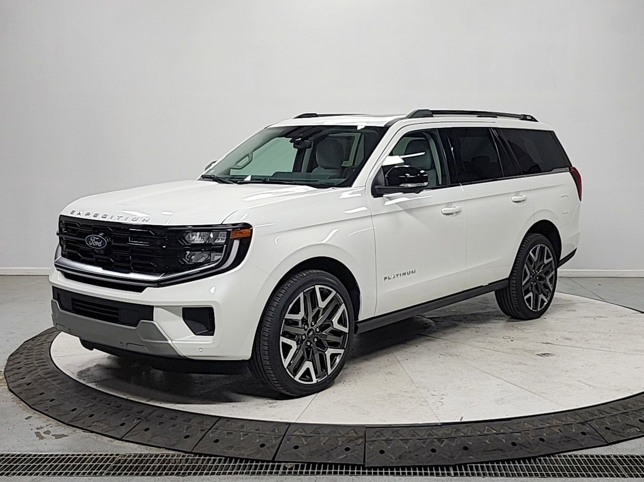 New 2026 Ford Expedition Platinum image 3