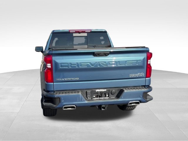 Used 2024 Chevrolet Silverado 1500 High Country w/ High Country Premium Package AWD/4WD image 5
