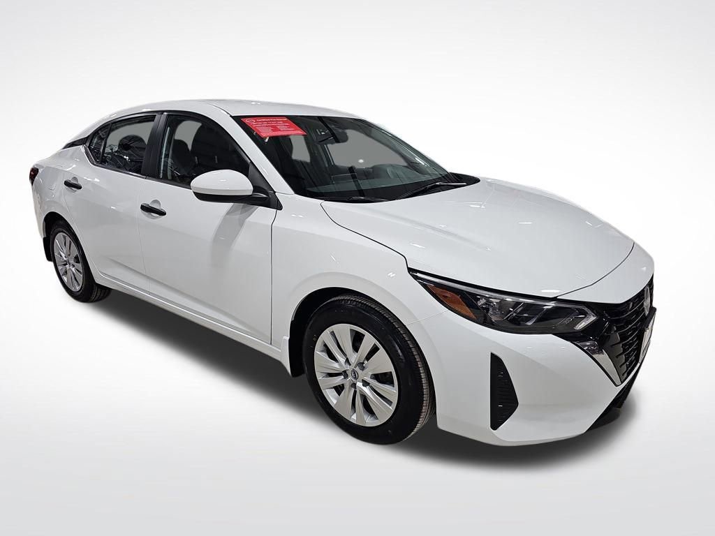 Used 2025 Nissan Sentra S image 8